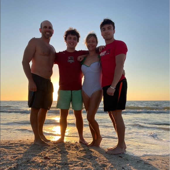 Meet your Posher, Susanna - Picture 3 of 3